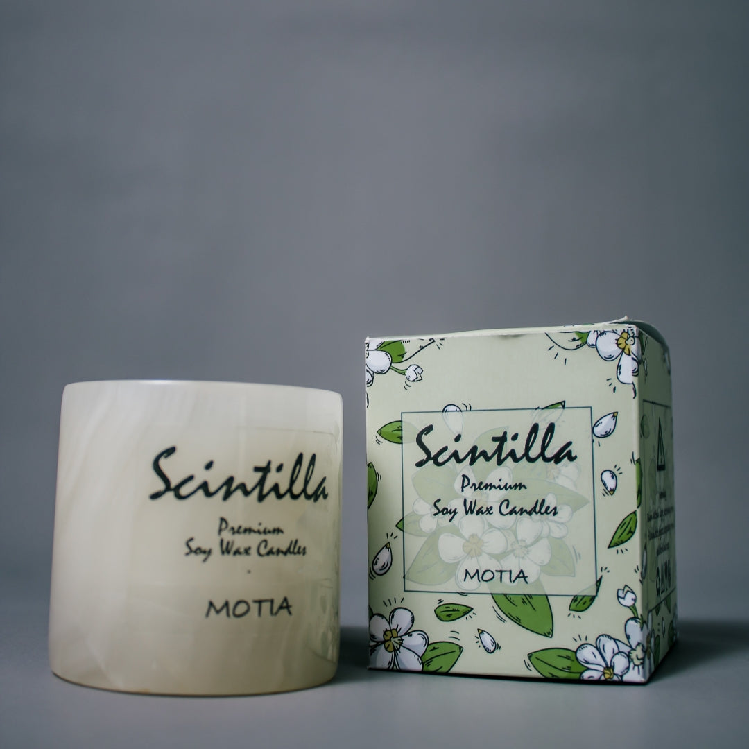 Motia White Onyx Candle