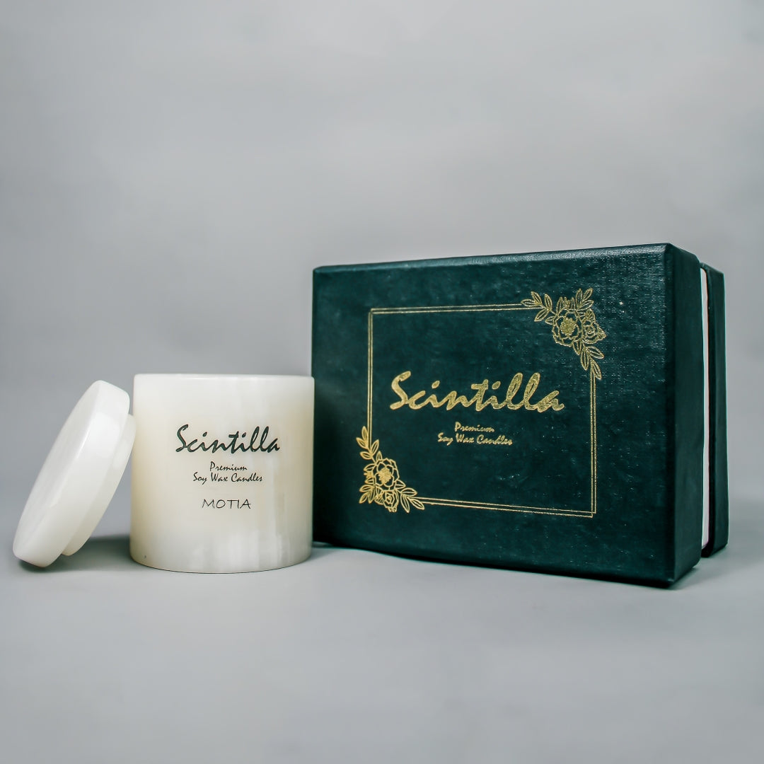 Motia White Onyx Candle